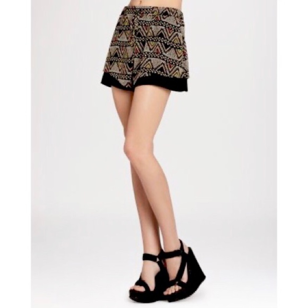 BCBGeneration Drawstring Flutter Shorts XS black